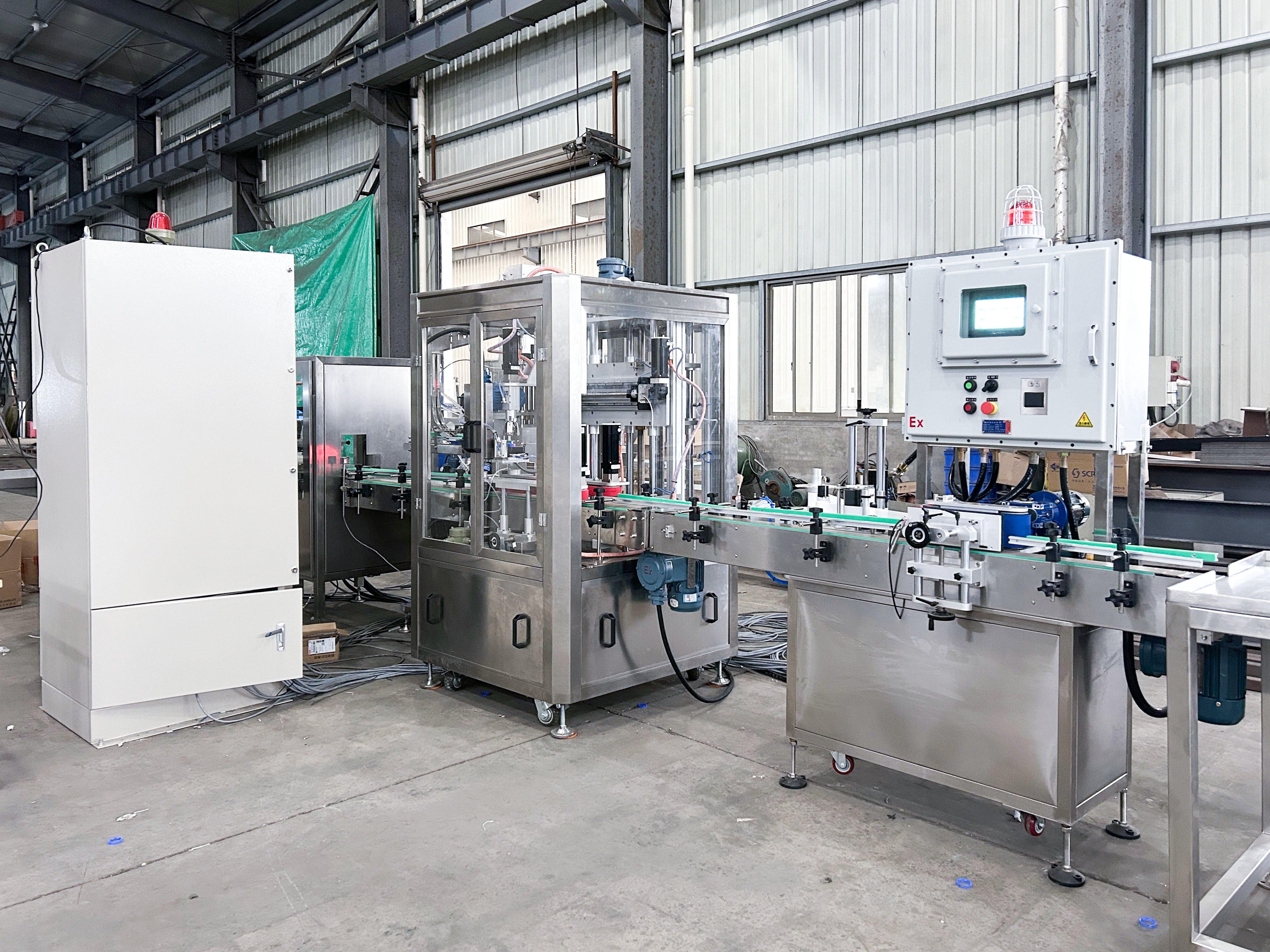 Fully Automatic 250-500ml Small Bottle Filling Machine with 6-16 Nozzles and 1000-2000 BPH Speed